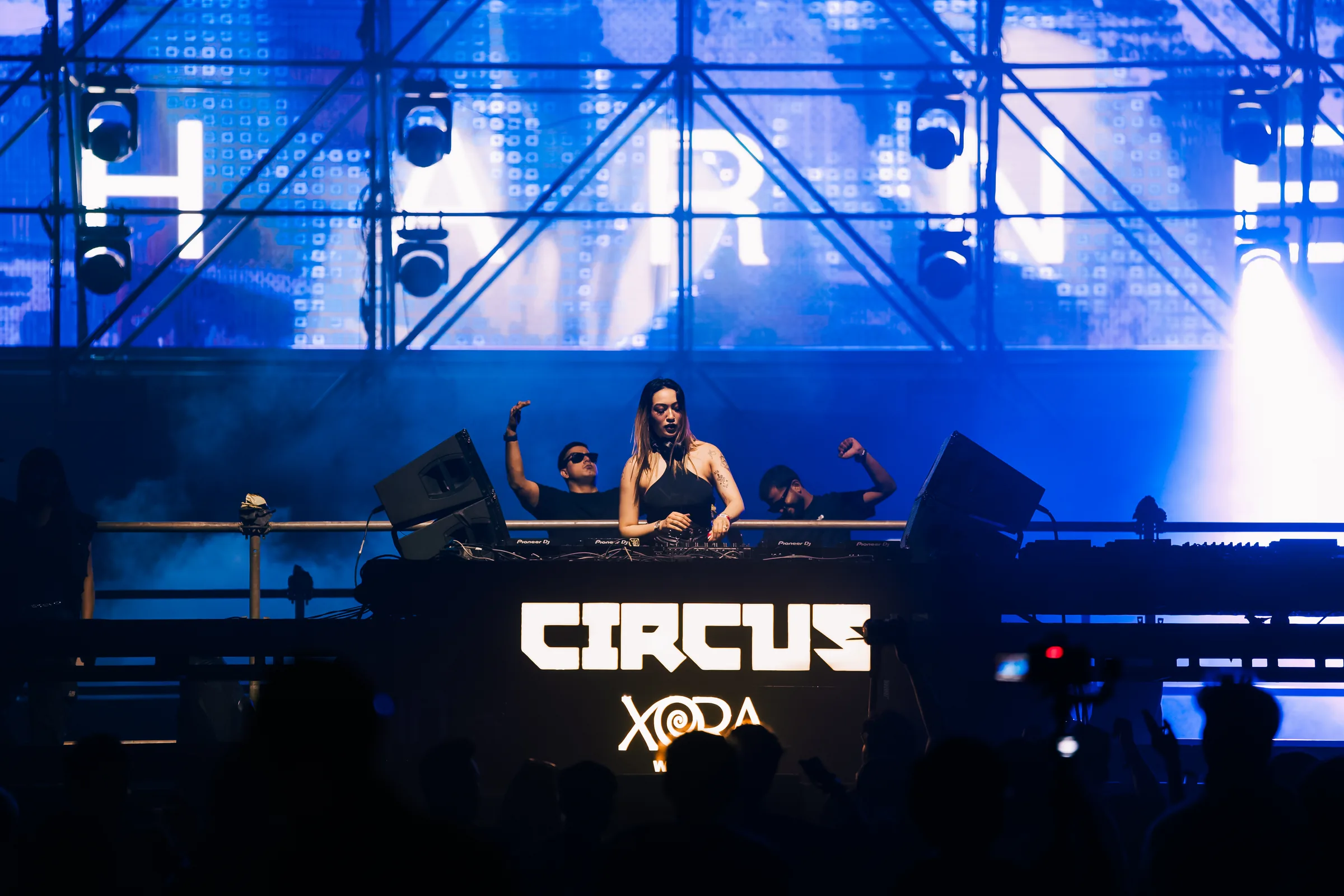 Artist performing on the Circus Festival stage